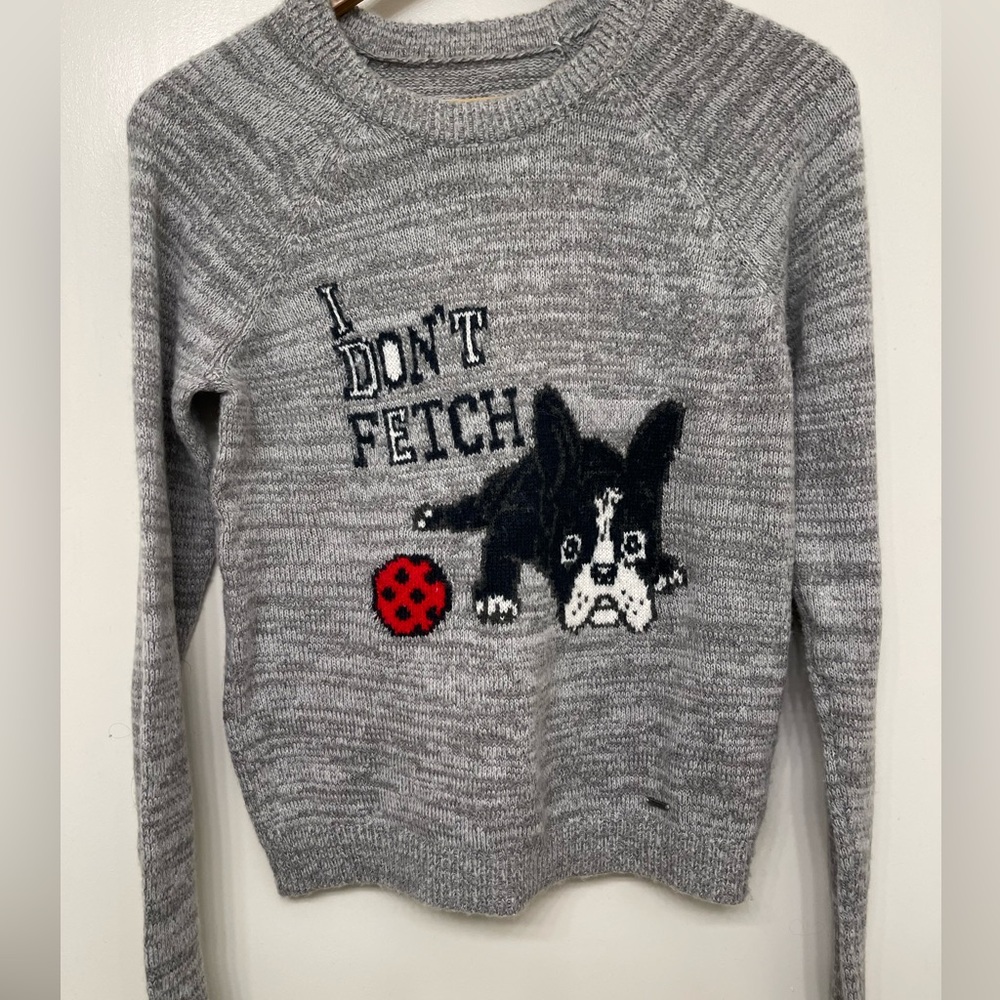 Abercrombie and Fitch frenchie design